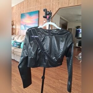 Fashion Nova Black Faux Leather Crop Top Style Body Con Fit,like New Perf Cond